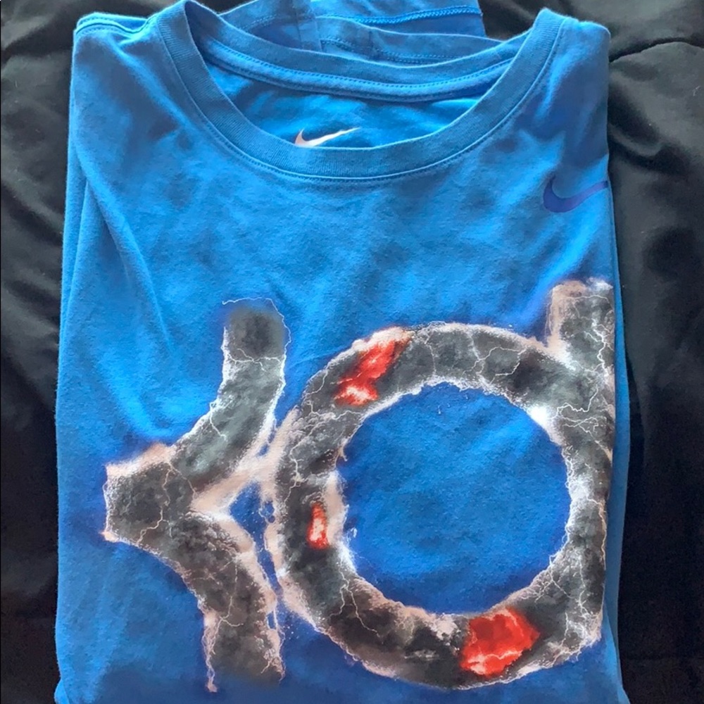 Blue short sleeve Nike tee